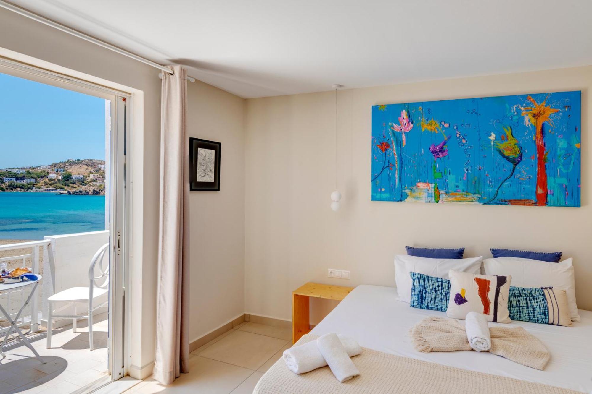Hotel Kamelo Vári Zewnętrze zdjęcie