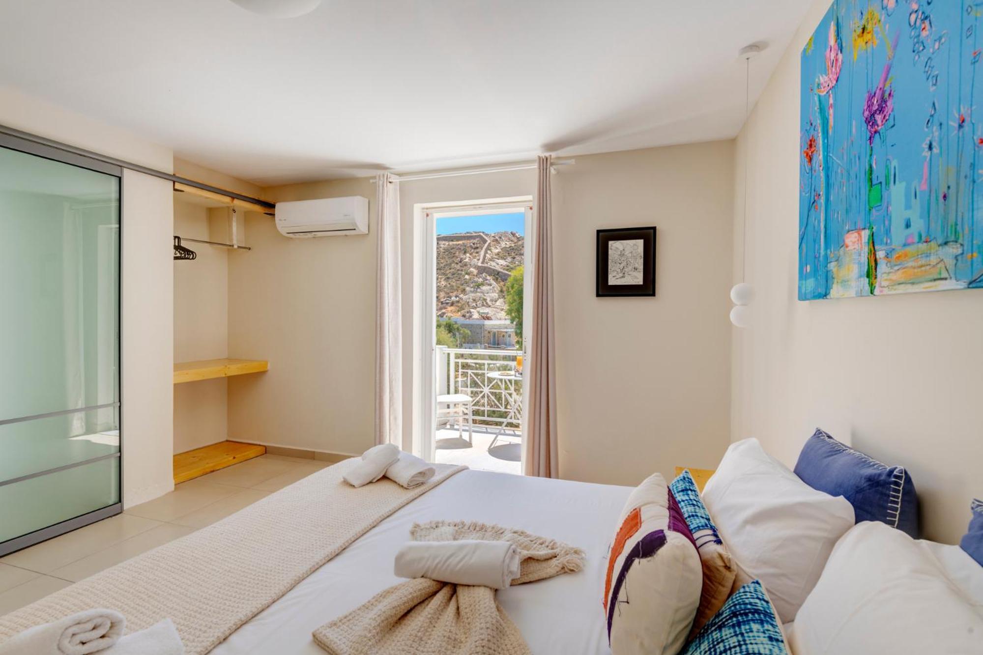 Hotel Kamelo Vári Zewnętrze zdjęcie