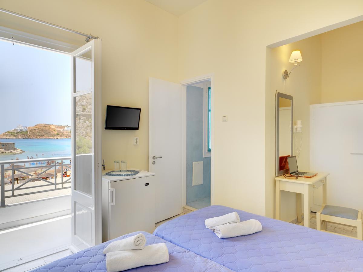 Hotel Kamelo Vári Zewnętrze zdjęcie