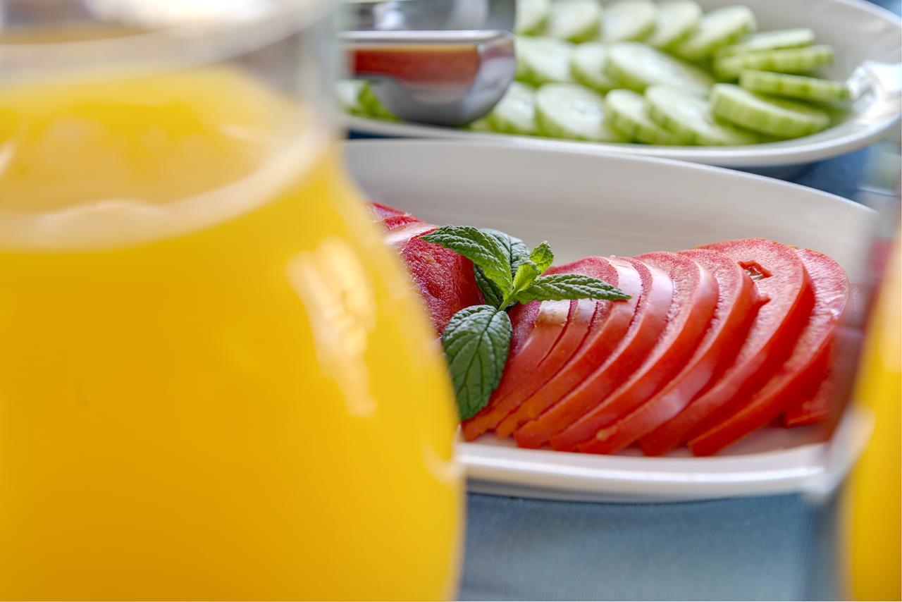 Hotel Kamelo Vári Zewnętrze zdjęcie