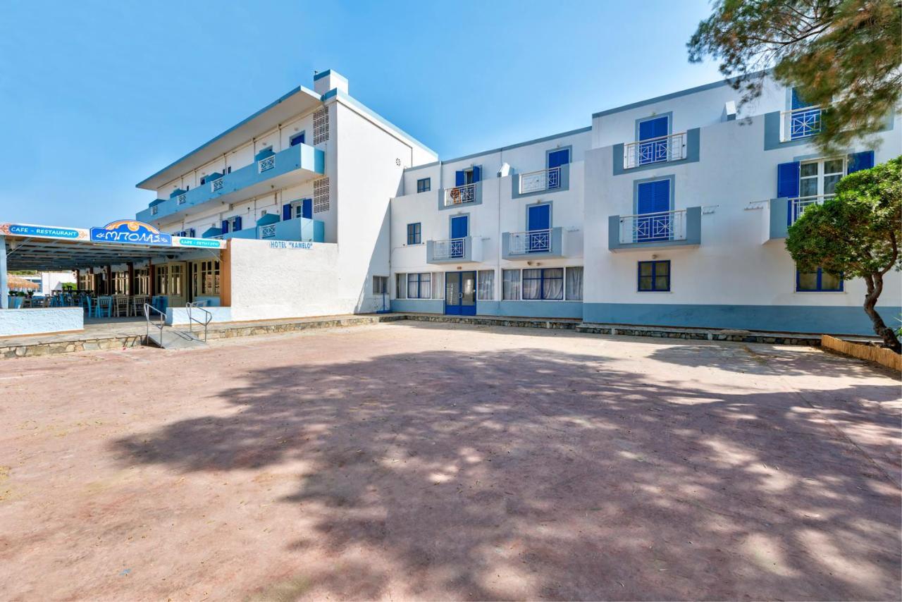 Hotel Kamelo Vári Zewnętrze zdjęcie