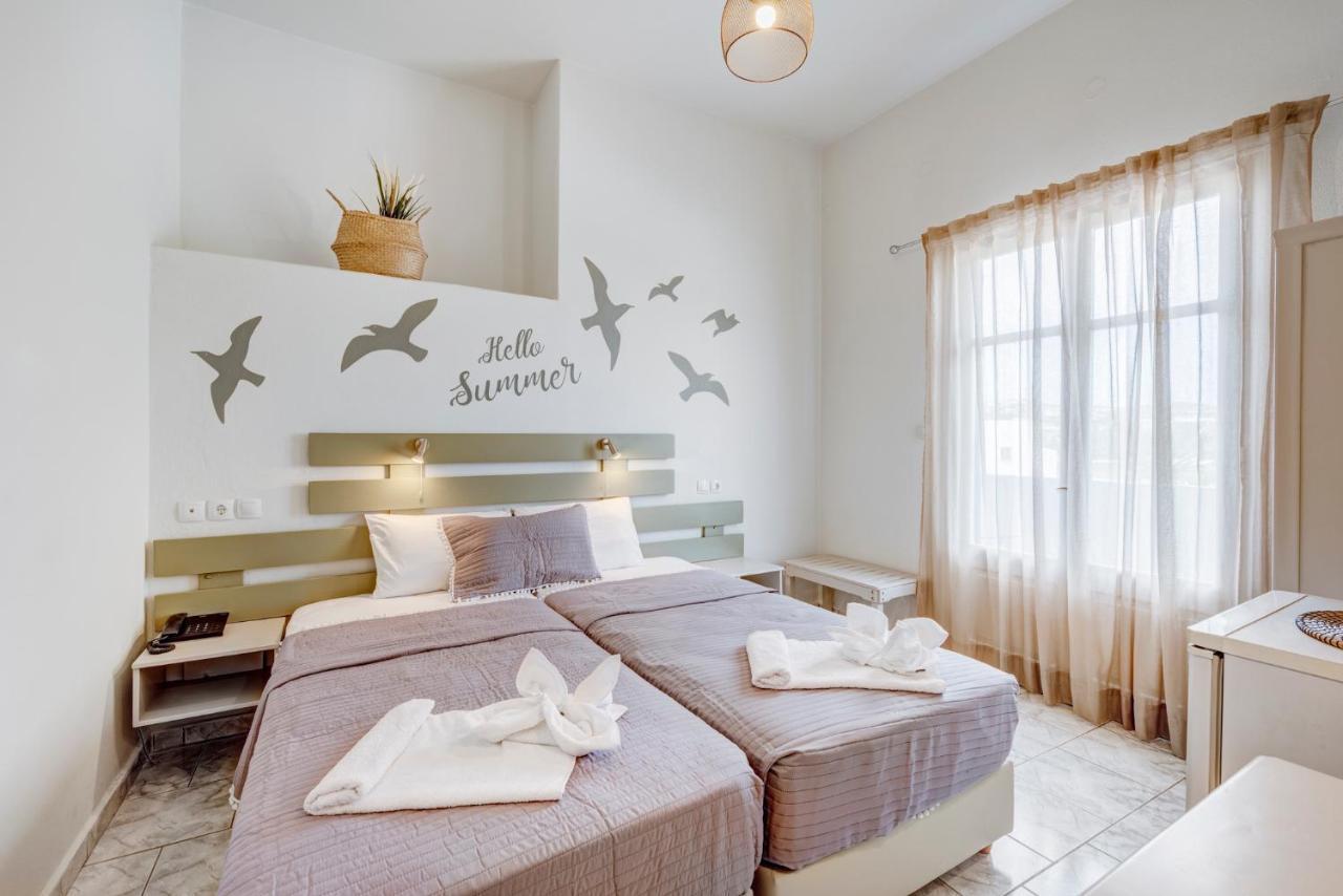 Hotel Kamelo Vári Zewnętrze zdjęcie