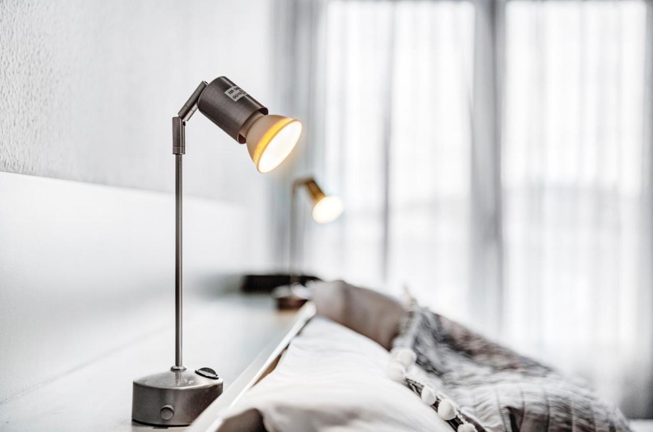 Hotel Kamelo Vári Zewnętrze zdjęcie